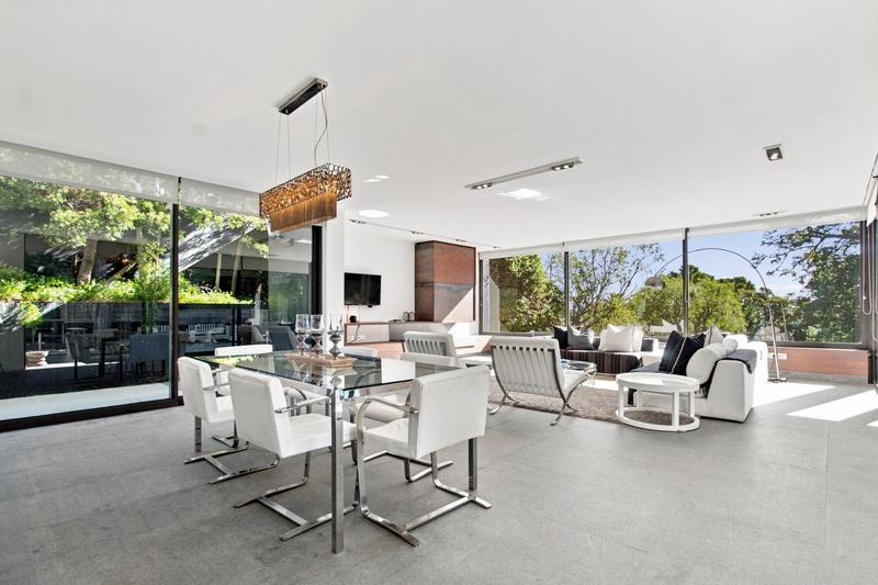 6 Bedroom Property for Sale in Camps Bay Western Cape